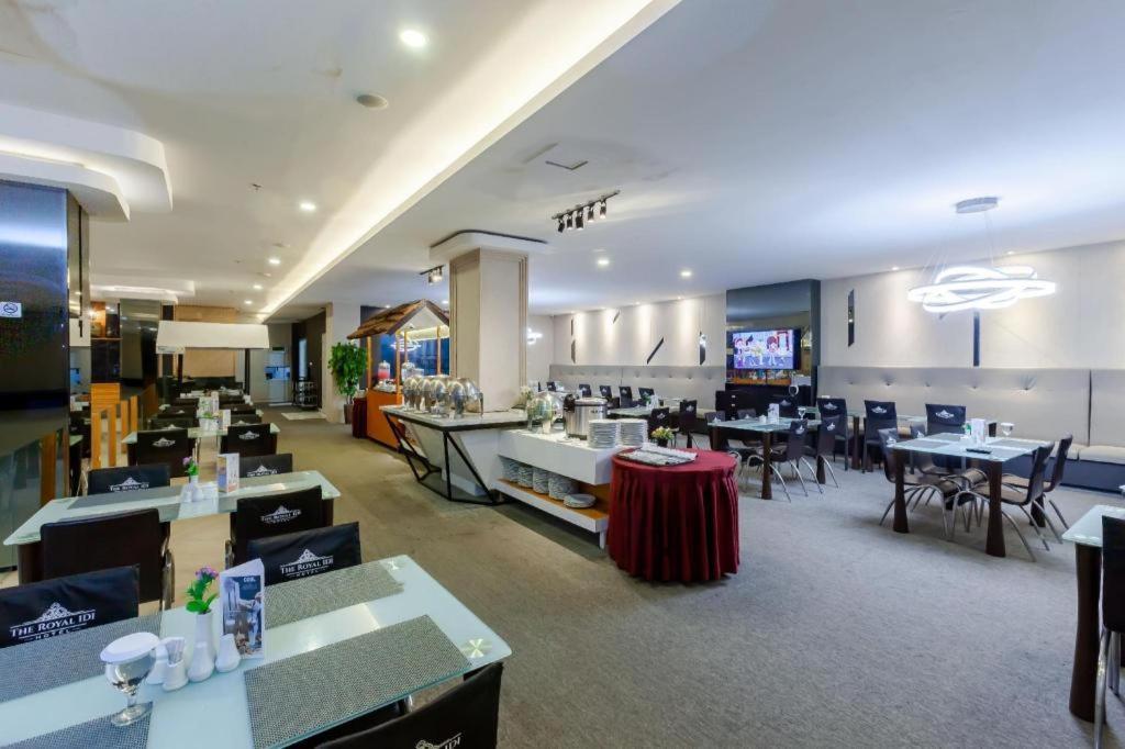 The Royal Idi Hotel Idirayeuk Екстериор снимка