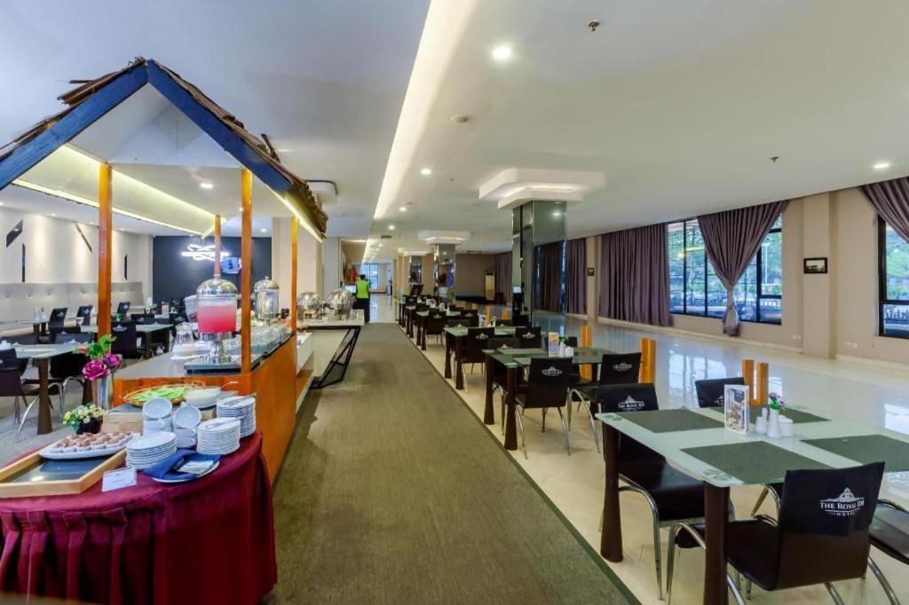 The Royal Idi Hotel Idirayeuk Екстериор снимка