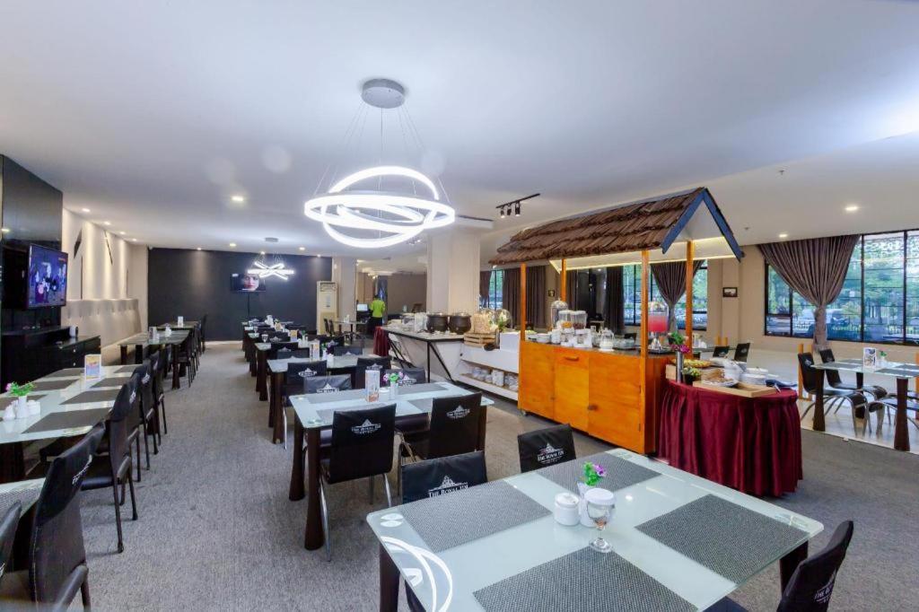 The Royal Idi Hotel Idirayeuk Екстериор снимка